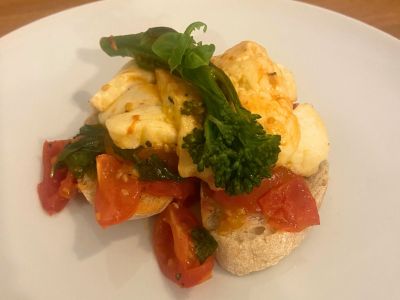 Tomato and Halloumi Low Fodmap Bruschetta